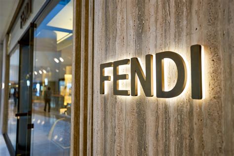 foto brand fendi